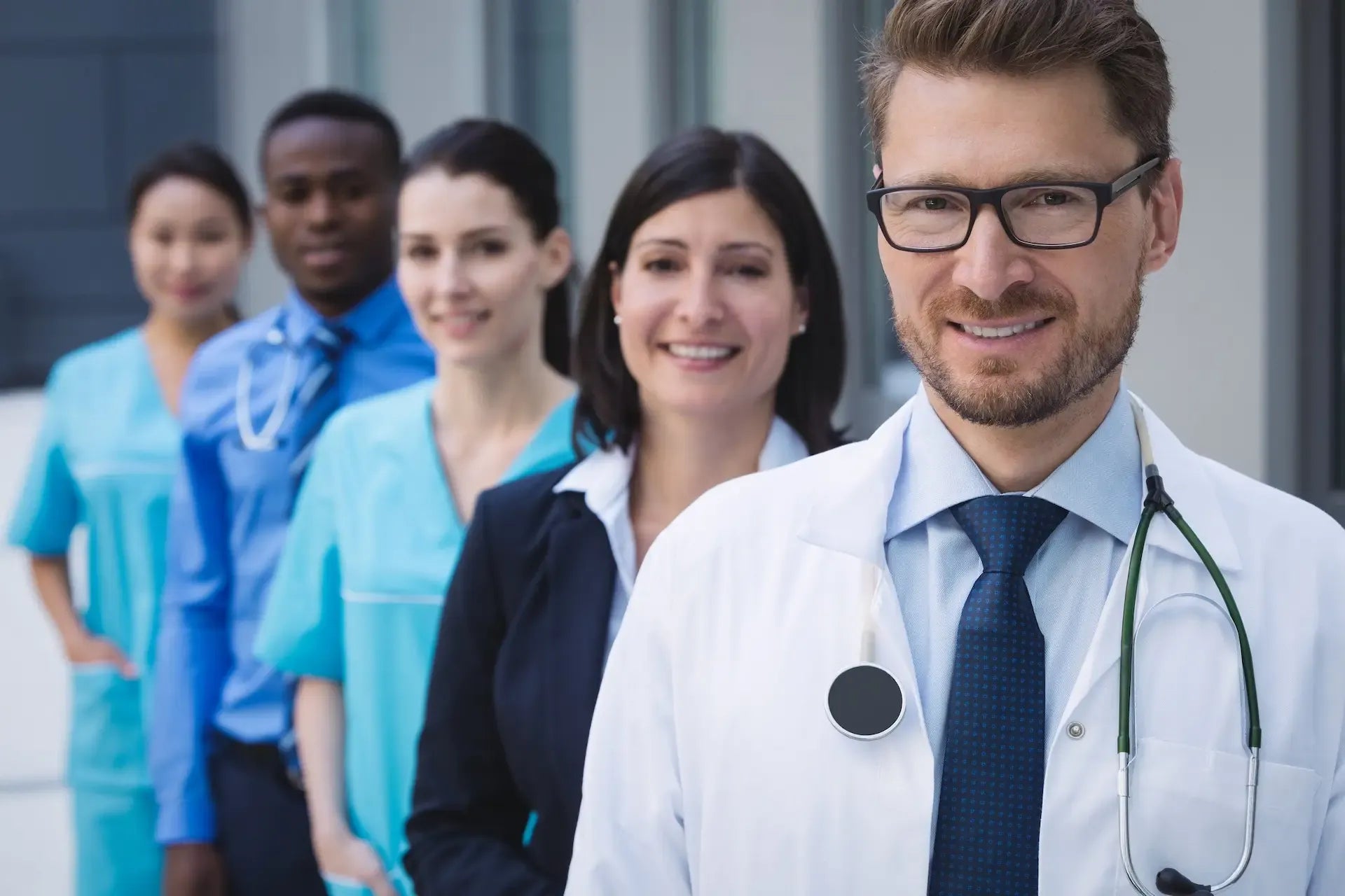 team-doctors-standing-row